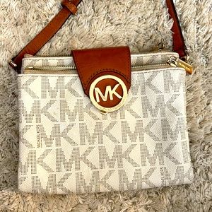Michael Kors Crossbody